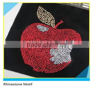Hot Fix Applique Motif Customize Size Glass Crystal Cute Dog Design For Bags thumbnail-4