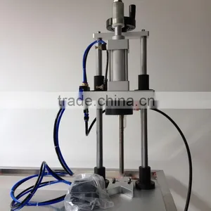 Desk Top Glass Bottle/ Plastic Bottle/ PET Bottle Fully Pneumatic Capping Machine (CE Approval) thumbnail-1