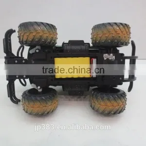 1:14 Scale rc Car With Opening Doors thumbnail-6