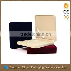 Custom Velvet Jewelry Gift Packaging Pearl Necklace Box thumbnail-1