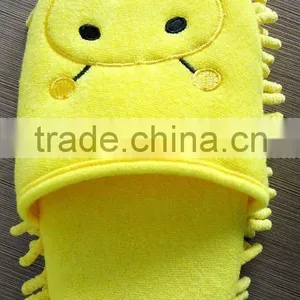 Cleaning Room Slipper thumbnail-1