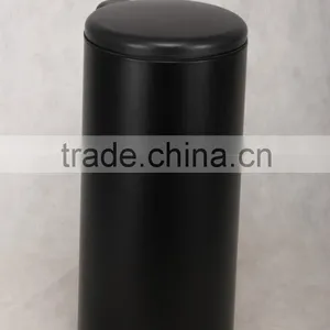 30L METAL STEP TRASH BIN PLASTIC LID thumbnail-1