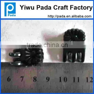 Green Daisy Plant Clip thumbnail-1