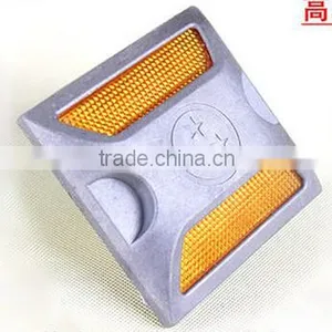 Traffic Safety Aluminum Delineate Reflective Road Stud thumbnail-1