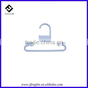 Durable Plastic Slipper Hanger thumbnail-1
