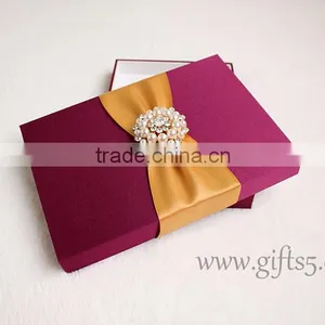 Luxury Fuchsia Wedding Invitation Gift Boxes in Handmade thumbnail-5