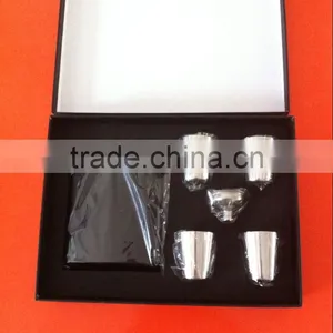 Stainless Steel Hip Flask thumbnail-1