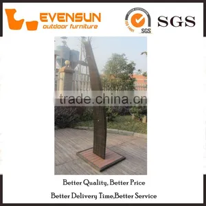 Cute Outdoor Pool Rattan Shower thumbnail-3