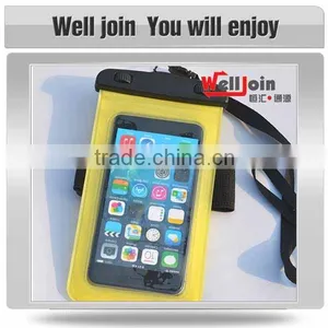 China Customized PVC Cellphone Waterproof Bags thumbnail-1