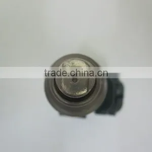 Low Price Fuel Injector For Toyota Lexus LS400 OEM 23209-50020 thumbnail-4