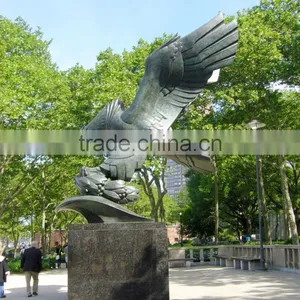 High Quality Cast Brass Eagle Sculpture thumbnail-1