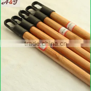 Varnished Eucalyptus Wooden Broomstick With 7.0cm Plastic Cap thumbnail-5