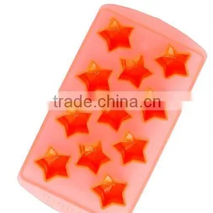 Plastic Ice Cube thumbnail-1
