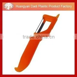 Plastic Peeler thumbnail-1