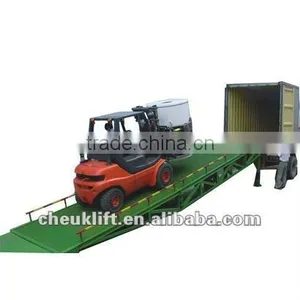 Manual Mobile Dock Leveler DC 025 thumbnail-1