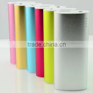 New Model Promotion Gift Power Bank for IPhone Samsung Smartphone 5200mah Power Bank thumbnail-1