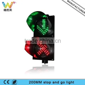 Shenzhen LED Lighting Factory 200mm Carriageway Red Cross Green Arrow Stop and Go Traffic Light thumbnail-1