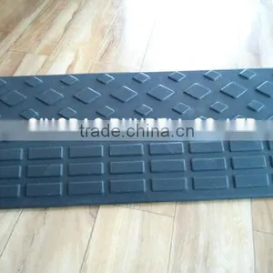 Rubber Step Ramp/Kerb Ramp thumbnail-1