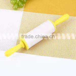 Factory Price Food Grade PP Material Rolling Pin Kitchen Tools thumbnail-4