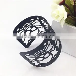 New Product Antique Hollowed Skull Bangle Jewelry Designs for Women thumbnail-2