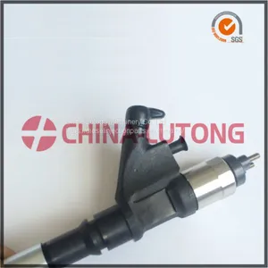 Injector Komatsu 105118-4110 6D95 KOMATSU Part Catalog thumbnail-2