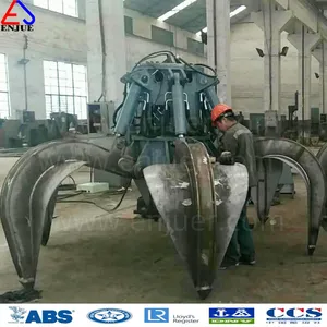 Large Industrial-Grade, High-Efficiency Electro-Hydraulic Scrap Grabs thumbnail-1