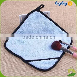 100% Microfiber Soft Square Makeup Cleansing Cloth thumbnail-5