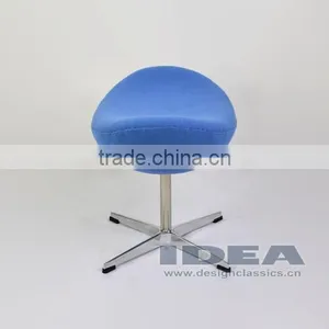 Replica Arne Jacobsen Egg Ottoman - Blue Wool Fabric - Polished Aluminum Base thumbnail-3