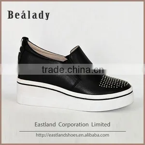Made in China Buckle Strap Rubber Sole Sneakers Casual Women Athletic Shoe thumbnail-1