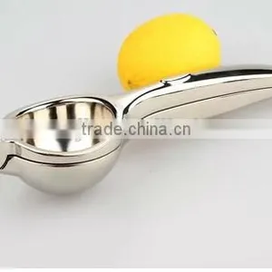 Premium Quality Lemon Squeezer thumbnail-1