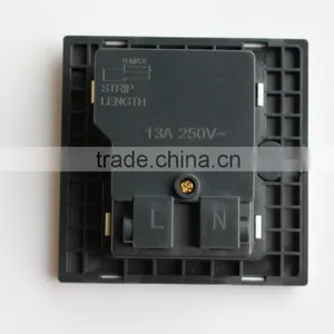 AC 110V-250V UK Socket 3 USB Port DC 5V 2100mA Switch Mains Power Wall Outlet thumbnail-2