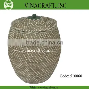 Seagrass Laundry Basket With Lid thumbnail-1