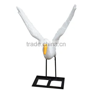 Customized Life-size Fiberglass Sea Gull Figure thumbnail-3
