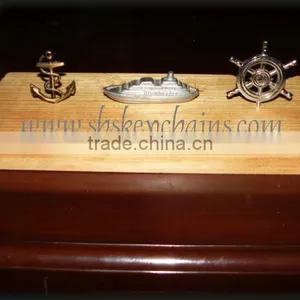 Miniature Marine Ornments With Wooden Base thumbnail-1