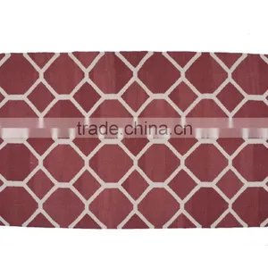 Geometric Lattice Pattern Rug thumbnail-1