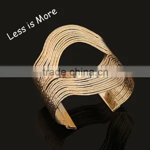 OEM Wholesale Jewelry Copper Alloy Gold Fashion Cuff Bracelet thumbnail-1