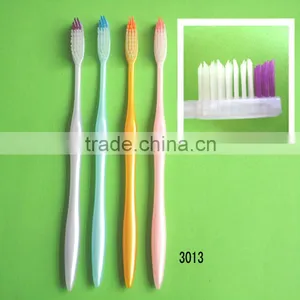 Disposable/Hotel Toothbrush thumbnail-1