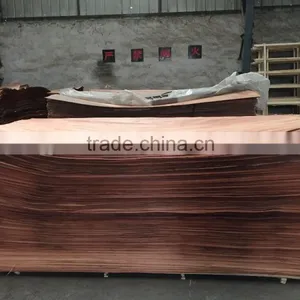 Radiate Pine Veneer Without Knot Supplier thumbnail-5