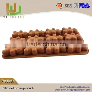 Hot Sell Eco-Friendly Magnetic Silicone Chocolate Mould DIY Chocolate Bear thumbnail-1