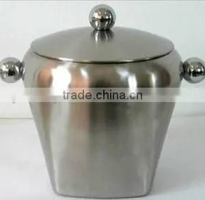 2.0L Stainless Steel Ice Bucket With Lid thumbnail-1