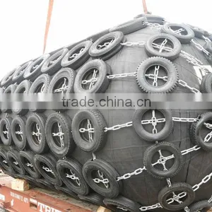 Pneumatic Ship Rubber Fenders With Chain and Tire Net thumbnail-1