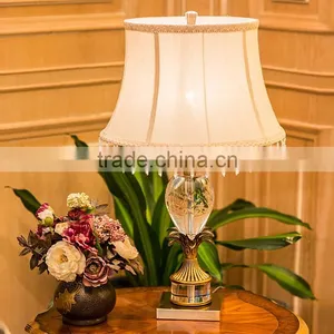 European Style Crystal Lampbody Metal Leaf Decorative Table Lamp With Fabric Lampshade thumbnail-1