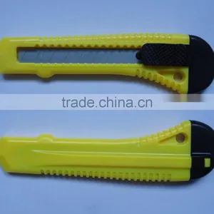 18mm Cheap Plastic Grip Utility Knife Sliding Knife Cutter Knife thumbnail-1
