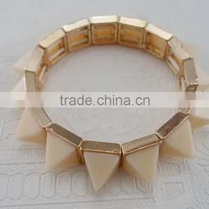 Female Exaggerated Fashion Jewels Elastic Bracelet thumbnail-1