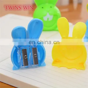 2018 New China School School Stationery Items List Promotional High Quality Safety Convenience Mouse Shaped Knife Sharpener thumbnail-4