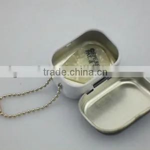 Dongguan Wholesale Cute Hinged Tin Can With Chain Rectangle Tin Box With Chain thumbnail-2