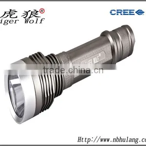10W Rechargeable LED Aluminium Flashlight thumbnail-1