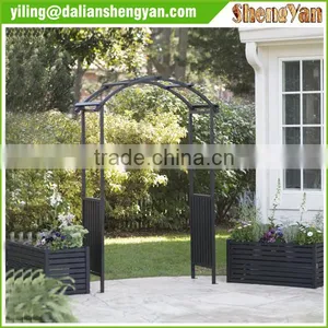 Metal Garden Arch thumbnail-1