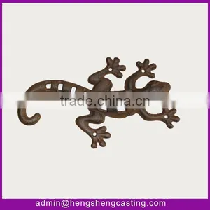 Cast Iron Indoor Hollow Lizard Pendant thumbnail-1