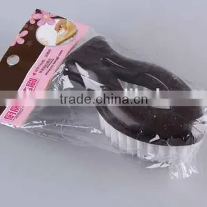 Fish-shaped Kitchen Cleaning Brush thumbnail-2